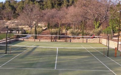Construction et rénovation de courts de tennis en résine synthétique : Conseils pour obtenir un permis de construire pour votre court de tennis