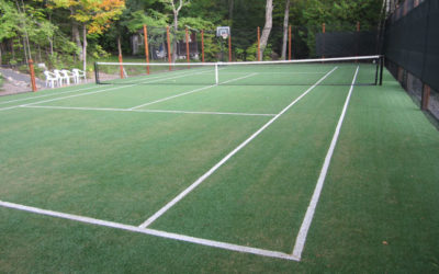 Comment protéger un court de tennis en béton poreux contre les dommages causés par les véhicules lourds