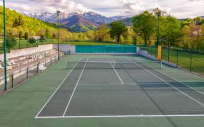Service Tennis à Nice : Guide pour Débuter avec un Constructeur de Courts de Tennis