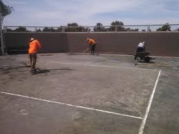 Pourquoi l’accessibilité pour les joueurs handicapés est-elle une priorité pour les courts de tennis de Service Tennis à Mougins ?