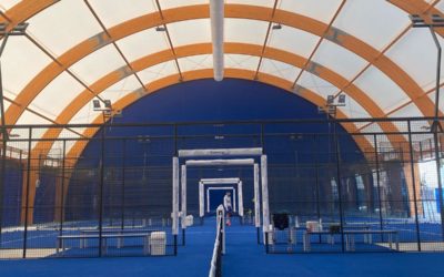 Pourquoi les courts de tennis de Service Tennis à Cannes sont-ils idéaux pour les écoles et clubs sportifs ?