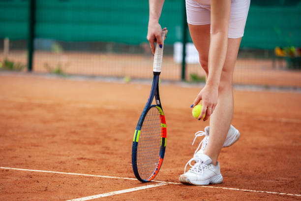il est essentiel de disposer des courts de tennis bien construits et équipés de mesures de sécurité avancées.