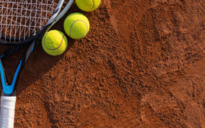 Comment Service Tennis intègre-t-il les préférences des joueurs dans la construction de courts de tennis en terre battue à Nice ?