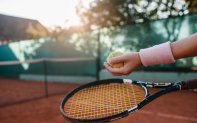 Comment Service Tennis s’assure-t-il de la satisfaction du client dans la construction de courts de tennis en terre battue à Nice ?