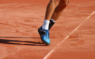 Comment Service Tennis aborde-t-il les défis uniques de chaque projet de construction de courts de tennis en terre battue à Nice ?