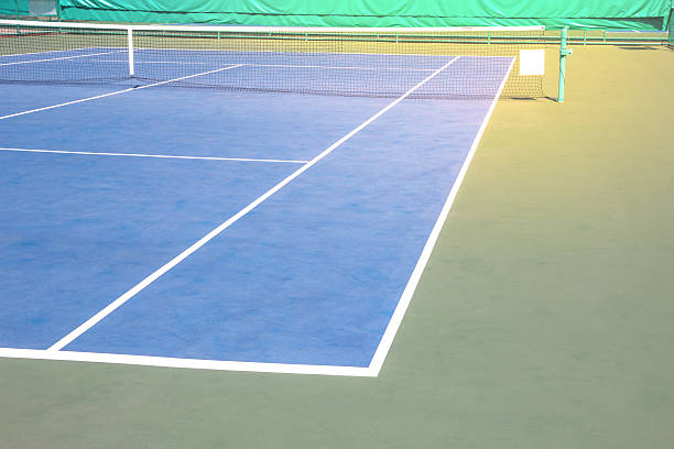 La construction de courts de tennis à Cannes par Service Tennis représente un atout majeur. Elle stimule l'économie locale.