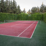 La conception du court de tennis à Croix-Valmer doit également suivre des principes écologiques. Optez pour des matériaux respectueux