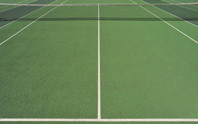 Entretien d’un Terrain de Tennis en Gazon Synthétique à Nice