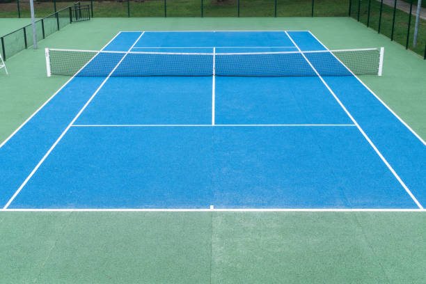 maintenance de courts de tennis en béton poreux à Mougins 