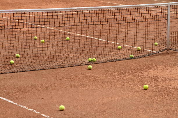 maintenance de courts de tennis en terre battue à Mougins 