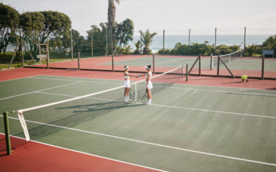 Pourquoi la gestion de l’acoustique est-elle importante pour les courts de tennis couverts de Service Tennis à Mougins ?