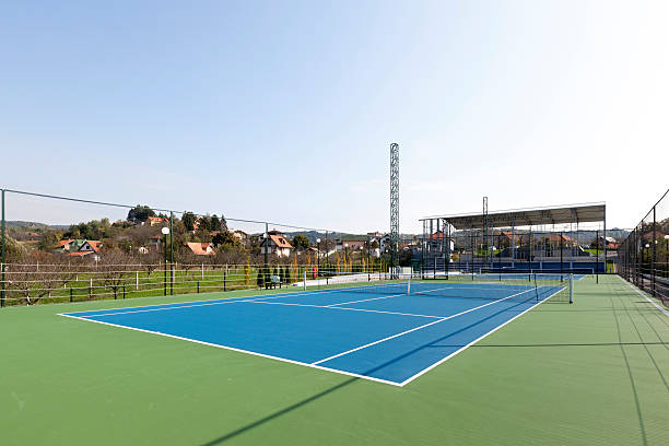 La construction de courts de tennis en résine synthétique à Nice offre L'accessibilité pour les joueurs handicapés dans le sport.