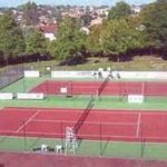 La construction de courts de tennis à Mougins exige une approche holistique, et son innovation dans le design.