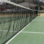La construction des courts de tennis à Mougins est une tâche complexe qui nécessite une expertise considérable.