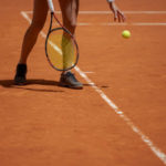 la sécurité et la qualité des courts sont primordiales. Service Tennis se distingue dans la construction de courts de tennis.