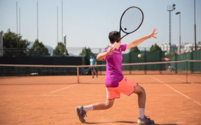 Constructeur court de tennis en béton poreux Nice : Quelles sont les options disponibles pour l’ajout de sièges et d’autres installations pour les spectateurs ?