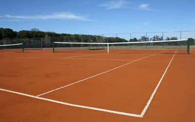 Construction terrain de tennis Toulon : Service Tennis propose-t-il des solutions de gestion des déchets sur les terrains de tennis ?