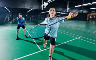 Quels sont les critères pour choisir un sol adapté à différentes pratiques de tennis à Toulon ?