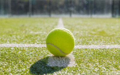 Construction Terrain de Tennis en Gazon Synthétique à Toulon : L&rsquo;Art de la Précision par Service Tennis