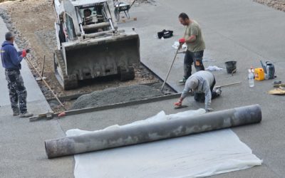 Construction de Courts de Tennis à Nice : Comparaison des Coûts entre le Béton Poreux et d&rsquo;Autres Matériaux