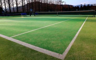 Construction terrain de tennis en gazon synthétique Toulon : Quelles sont les options chez Service Tennis pour le gazon synthétique à faible impact environnemental ?