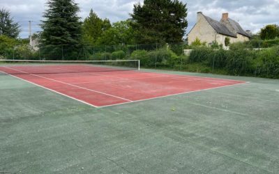 Gestion de l&rsquo;Écoulement d&rsquo;Eau : Un Aspect Essentiel des Courts de Tennis en Béton Poreux à Nice, dans les Alpes-Maritimes