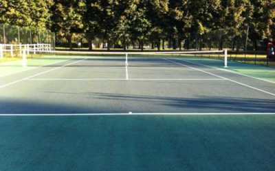 Garantir la Résistance aux Intempéries : L&rsquo;Expertise des Constructeurs de Terrains de Tennis en Béton Poreux des Alpes-Maritimes