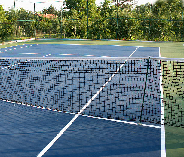 Constructeur Court de Tennis en Béton Poreux Nice : Comment le Climat Affecte la Durabilité