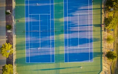 Construction terrains de tennis à Nice: Les risques et solutions pour la construction de terrains de tennis pour les centres de loisirs