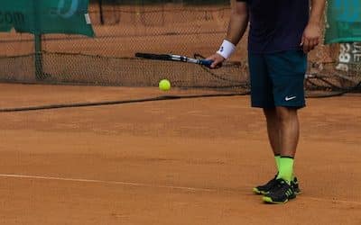 Comment Prévoir un Espace pour les Installations Sanitaires pour la Construction de Court de Tennis à Toulon ?