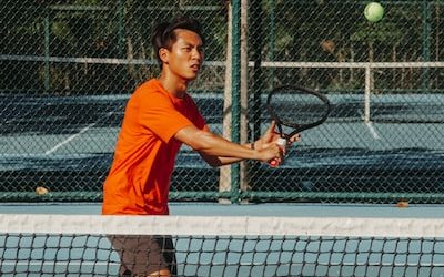 Les Considérations Écologiques dans la Construction de Courts de Tennis à Toulon dans le Var