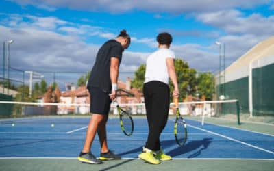 Construction terrain de tennis à Toulon : Service Tennis offre-t-il des zones de repos pour les joueurs ?