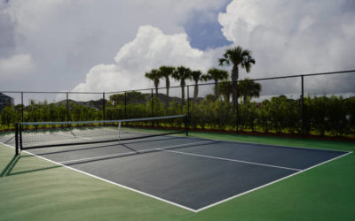 Les Entrepreneurs Recommandés pour la Construction d&rsquo;un Court de Tennis en Béton Poreux à Nice, dans les Alpes-Maritimes