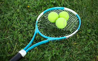 Construction terrain de tennis en gazon synthétique Toulon : Quelle est la politique de Service Tennis en matière de délais de construction et de respect des échéances ?