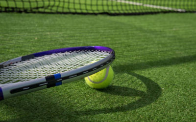 Construction terrain de tennis en gazon synthétique Toulon : Quelles sont les options de couleur et de texture pour le gazon synthétique proposées par Service Tennis?