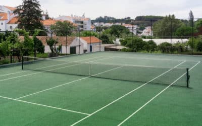 Construction terrain de tennis Toulon : Service Tennis propose-t-il des solutions de revêtement de sol écologiques pour les terrains de tennis ?