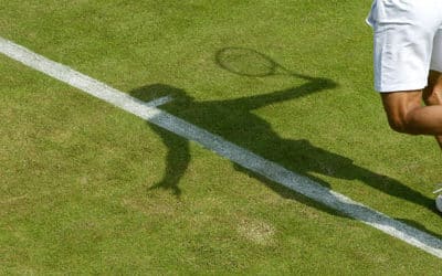 Construction terrain de tennis Toulon : Service Tennis propose-t-il des terrains de tennis couverts avec climatisation ?