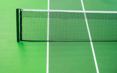 Construction terrain de tennis en gazon synthétique Toulon : Quelles sont les garanties offertes par Service Tennis sur la couleur et la texture du gazon synthétique ?