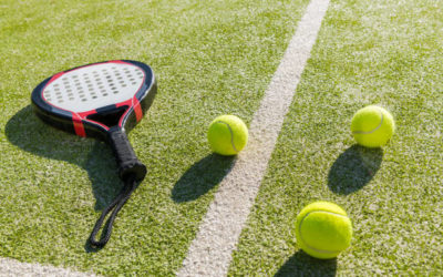 Construction de Terrain de Tennis en Gazon Synthétique à Toulon : Service Tennis offre-t-il des conseils sur le choix du type de gazon synthétique le mieux adapté à la pratique du tennis en compétition ?
