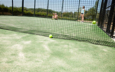 Construction de Terrain de Tennis en Gazon Synthétique à Toulon : Options de Personnalisation chez Service Tennis