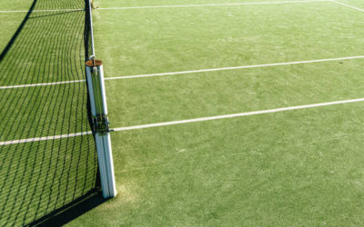 Constructeur terrain de tennis en gazon synthétique à Nice : Services de Maintenance Inclus