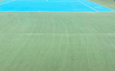 Constructeur Terrain de Tennis à Nice : L’Équilibre Entre Esthétique et Fonctionnalité dans les Zones Résidentielles par Service Tennis