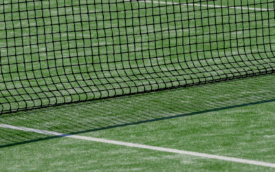 Constructeur terrain de tennis en gazon synthétique à Nice : Normes de sécurité