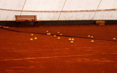 Constructeur Terrain de Tennis à Nice : Les Services de Conception Intégrée pour la Formation et l’Analyse de Service Tennis
