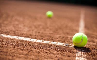 En quoi les normes de sécurité sont-elles cruciales dans la construction d&rsquo;un court de tennis à Toulon ?