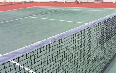 Pourquoi est-il bénéfique d’installer des sièges de spectateur de qualité autour de votre court de tennis ?