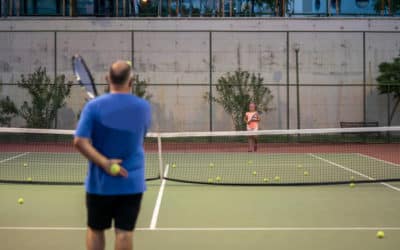 Construction courts de tennis Toulon : Quelles sont les meilleures pratiques pour une construction de court de tennis qui intègre des espaces de rencontre et de socialisation à Toulon ?
