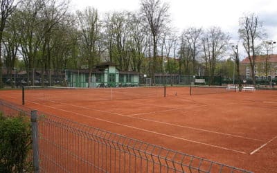 Investir dans l&rsquo;avenir : La construction durable de courts de tennis pour les écoles primaires à Toulon