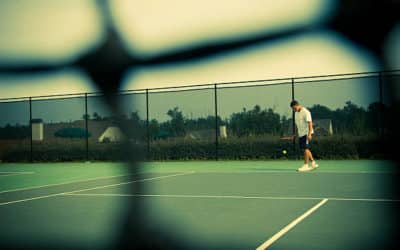 Construction courts de tennis Toulon : Comment les courts de tennis de loisir à Toulon s&rsquo;adaptent-ils aux différentes compétences des joueurs ?