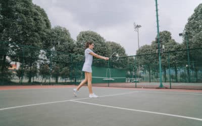 Pourquoi choisir Service Tennis pour la construction de courts de tennis en béton poreux à Toulon?